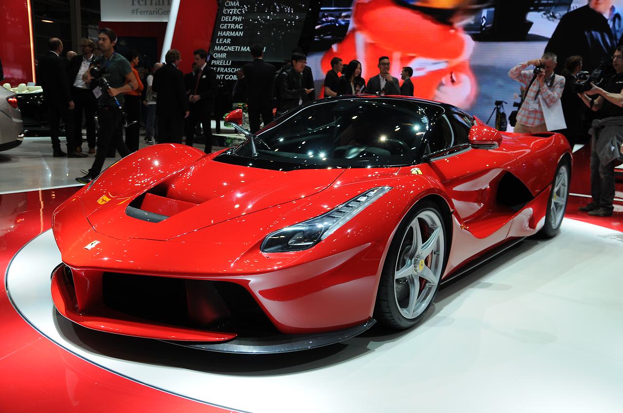 LaFerrari Гибридный суперкар итальянской фирмы Ferrari